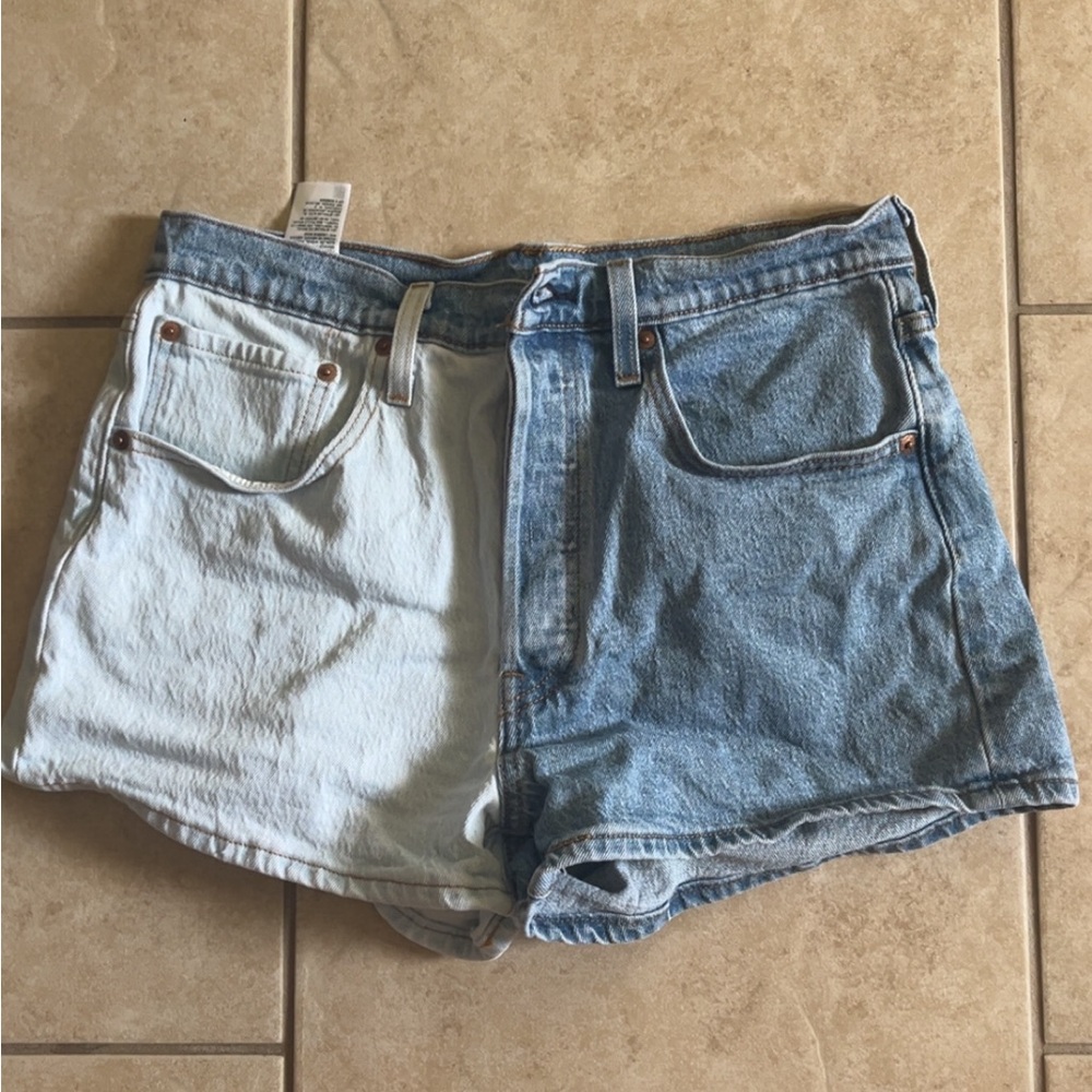 Two-Tone Denim Levi Women's Shorts
